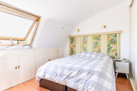 Radhus till salu i Madrid, Spanien 5 sovrum, 247 kvm. Nr. 147707 - foto 26