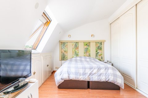 Radhus till salu i Madrid, Spanien 5 sovrum, 247 kvm. Nr. 147707 - foto 25