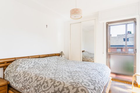 Radhus till salu i Madrid, Spanien 5 sovrum, 247 kvm. Nr. 147707 - foto 16