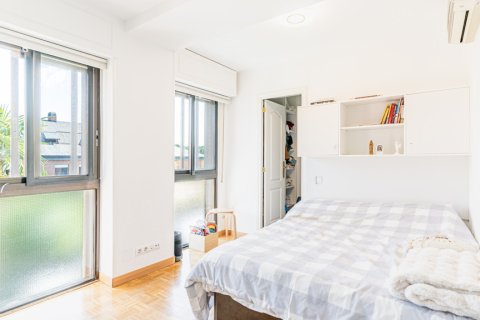 Radhus till salu i Madrid, Spanien 5 sovrum, 247 kvm. Nr. 147707 - foto 21