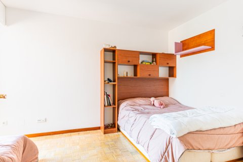 Radhus till salu i Madrid, Spanien 5 sovrum, 247 kvm. Nr. 147707 - foto 23