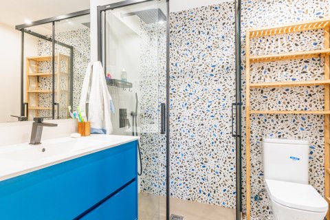 Radhus till salu i Madrid, Spanien 5 sovrum, 247 kvm. Nr. 147707 - foto 19