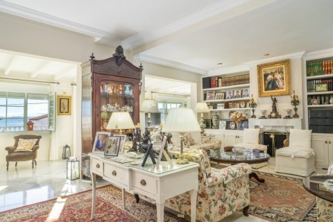 Villa till salu i Malaga, Spanien 7 sovrum, 636 kvm. Nr. 147709 - foto 29