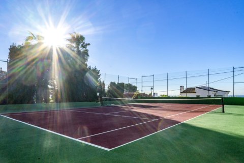 Villa till salu i Malaga, Spanien 7 sovrum, 636 kvm. Nr. 147709 - foto 4