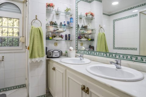 Villa till salu i Malaga, Spanien 7 sovrum, 636 kvm. Nr. 147709 - foto 20