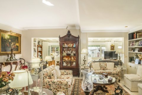 Villa till salu i Malaga, Spanien 7 sovrum, 636 kvm. Nr. 147709 - foto 30