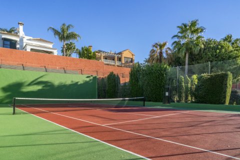 Villa till salu i Malaga, Spanien 7 sovrum, 636 kvm. Nr. 147709 - foto 5