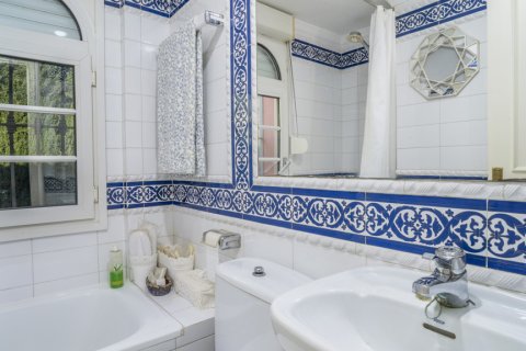 Villa till salu i Malaga, Spanien 7 sovrum, 636 kvm. Nr. 147709 - foto 17