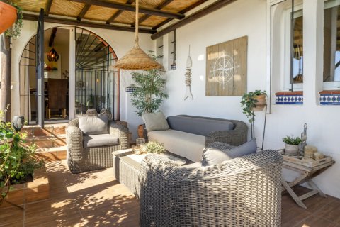 Hus till salu i Casares Costa, Malaga, Spanien 3 sovrum, 211 kvm. Nr. 147706 - foto 12