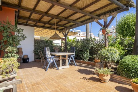 Hus till salu i Casares Costa, Malaga, Spanien 3 sovrum, 211 kvm. Nr. 147706 - foto 17