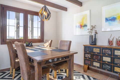 Hus till salu i Casares Costa, Malaga, Spanien 3 sovrum, 211 kvm. Nr. 147706 - foto 30