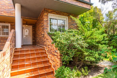 Hus till salu i Majadahonda, Madrid, Spanien 6 sovrum, 400 kvm. Nr. 147705 - foto 2