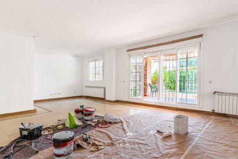 Hus till salu i Majadahonda, Madrid, Spanien 6 sovrum, 400 kvm. Nr. 147705 - foto 17