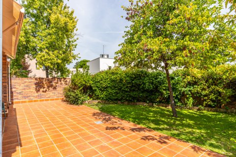 Hus till salu i Majadahonda, Madrid, Spanien 6 sovrum, 400 kvm. Nr. 147705 - foto 6