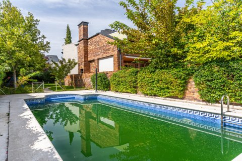 Hus till salu i Majadahonda, Madrid, Spanien 6 sovrum, 400 kvm. Nr. 147705 - foto 8