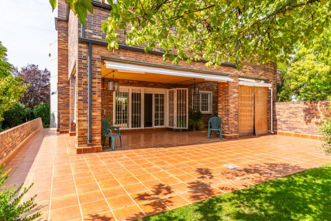 Hus till salu i Majadahonda, Madrid, Spanien 6 sovrum, 400 kvm. Nr. 147705 - foto 1