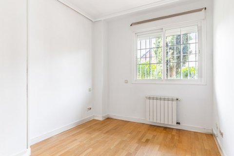 Hus till salu i Majadahonda, Madrid, Spanien 6 sovrum, 400 kvm. Nr. 147705 - foto 30