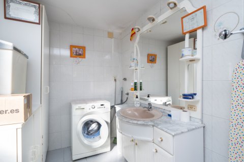 Hus till salu i Madrid, Spanien 4 sovrum, 127 kvm. Nr. 147708 - foto 26