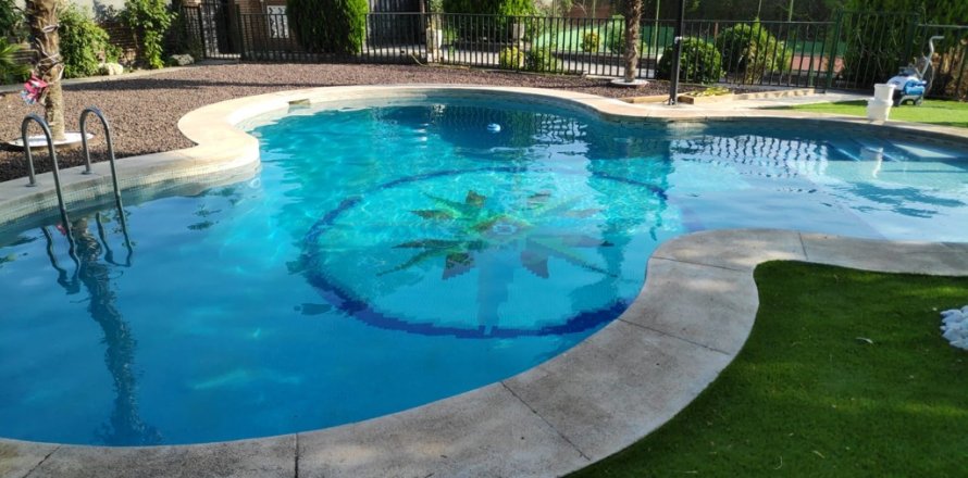 Villa i Prado Norte, Madrid, Spanien 3 sovrum, 217 kvm. Nr. 147703