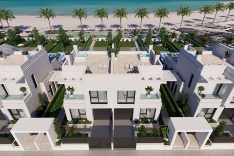 Kaupunkipientalo myytävänä Los Alcazares, Murcia, Espanja, 3 makuuhuonetta, 351 m2 No. 110797 - kuva 5