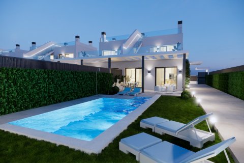 Kaupunkipientalo myytävänä Los Alcazares, Murcia, Espanja, 3 makuuhuonetta, 351 m2 No. 110797 - kuva 6