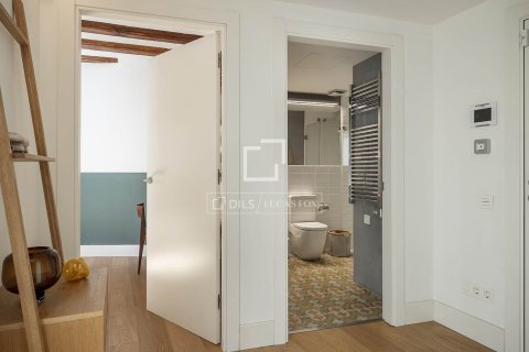 Takvåning för uthyrning i Barcelona, Spanien 2 sovrum, 84 kvm. Nr. 168304 - foto 30