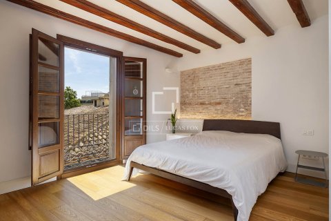 Takvåning för uthyrning i Barcelona, Spanien 2 sovrum, 84 kvm. Nr. 168304 - foto 20