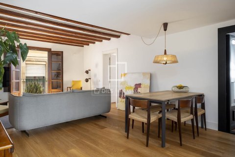 Takvåning för uthyrning i Barcelona, Spanien 2 sovrum, 84 kvm. Nr. 168304 - foto 13