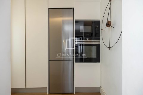 Takvåning för uthyrning i Barcelona, Spanien 2 sovrum, 84 kvm. Nr. 168304 - foto 28