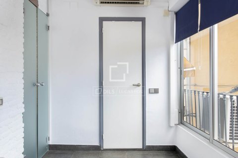 Lägenhet för uthyrning i Barcelona, Spanien 2 sovrum, 104 kvm. Nr. 168307 - foto 27
