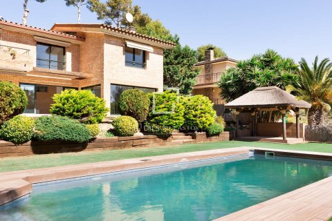 Villa zur Miete in Castelldefels, Barcelona, Spanien 5 Schlafzimmer, 592 m2 Nr. 168306 - Foto 2