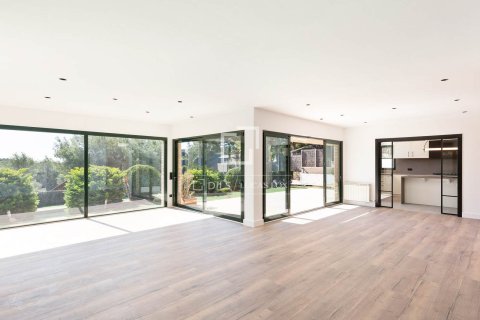 Villa zur Miete in Castelldefels, Barcelona, Spanien 5 Schlafzimmer, 592 m2 Nr. 168306 - Foto 7