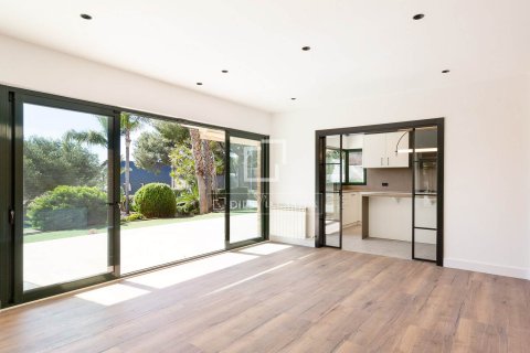 Villa zur Miete in Castelldefels, Barcelona, Spanien 5 Schlafzimmer, 592 m2 Nr. 168306 - Foto 8