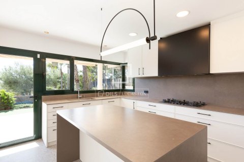 Villa zur Miete in Castelldefels, Barcelona, Spanien 5 Schlafzimmer, 592 m2 Nr. 168306 - Foto 9