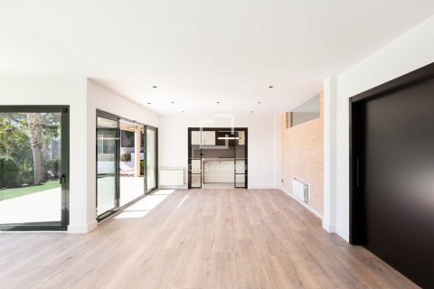Villa zur Miete in Castelldefels, Barcelona, Spanien 5 Schlafzimmer, 592 m2 Nr. 168306 - Foto 13