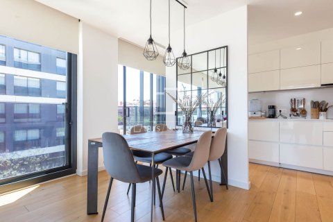 Продажа квартиры в Сан-Жуст-Десверн, Барселона, Испания 4 спальни, 129м2 №168308 - фото 10