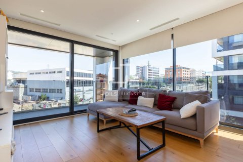 Продажа квартиры в Сан-Жуст-Десверн, Барселона, Испания 4 спальни, 129м2 №168308 - фото 2