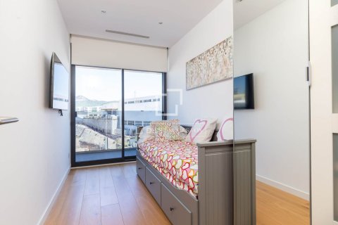 Продажа квартиры в Сан-Жуст-Десверн, Барселона, Испания 4 спальни, 129м2 №168308 - фото 27