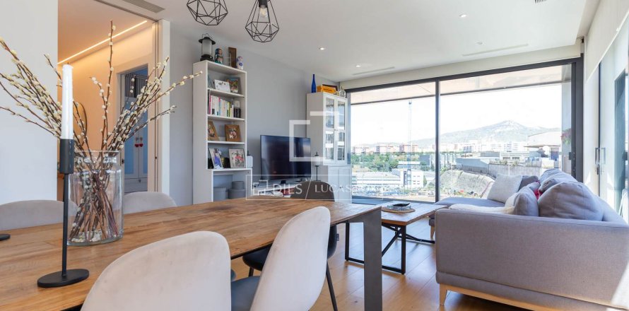 Apartamento en Sant Just Desvern, Barcelona, España 4 dormitorios, 129 m2 No. 168308