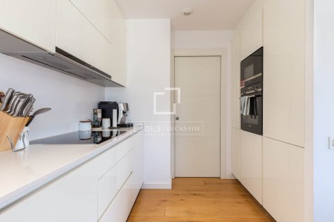 Продажа квартиры в Сан-Жуст-Десверн, Барселона, Испания 4 спальни, 129м2 №168308 - фото 15
