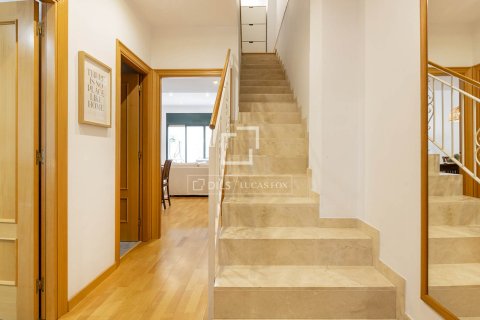 Аренда виллы в Барселона, Испания 3 спальни, 210м2 №168305 - фото 17