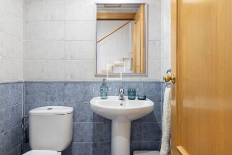 Аренда виллы в Барселона, Испания 3 спальни, 210м2 №168305 - фото 16