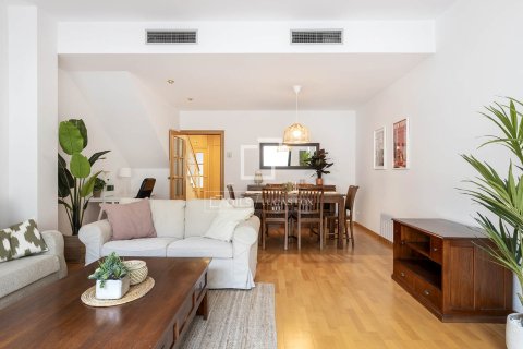 Аренда виллы в Барселона, Испания 3 спальни, 210м2 №168305 - фото 4