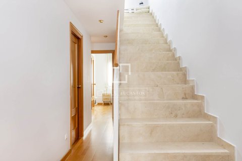 Аренда виллы в Барселона, Испания 3 спальни, 210м2 №168305 - фото 27