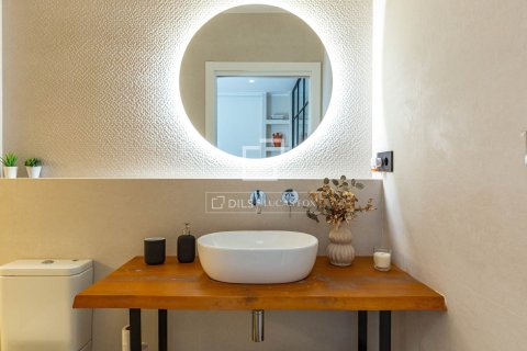 Villa for sale in La Floresta, Barcelona, Spain 6 bedrooms, 456 sq.m. No. 150219 - photo 17