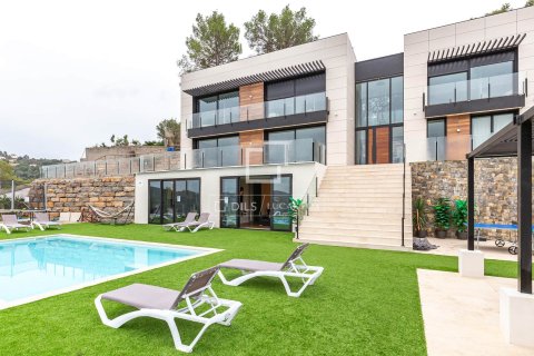 Villa in La Floresta, Barcelona, Spain 6 bedrooms, 456 sq.m. No. 150219