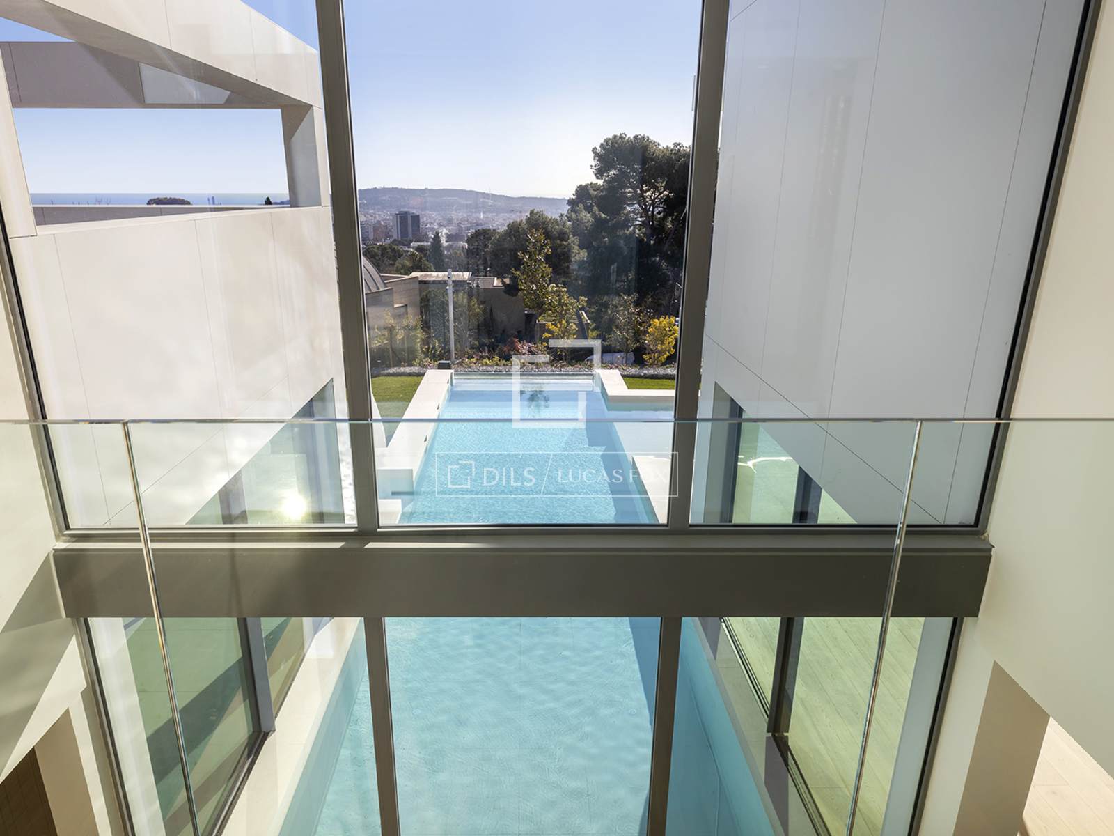 Villa Barcelona, Spānijā 8 istabas, 1148 m2 Nr. 150218