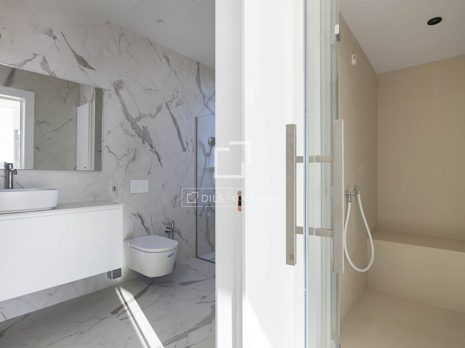 Villa Barcelona, Spānijā 8 istabas, 1148 m2 Nr. 150218