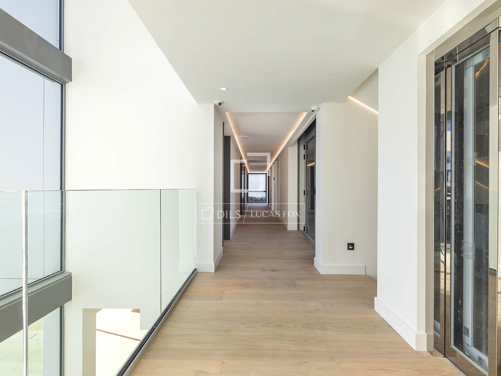 Villa Barcelona, Spānijā 8 istabas, 1148 m2 Nr. 150218