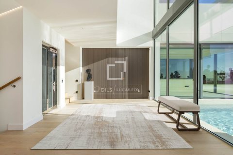 Villa for sale in Barcelona, Spain 8 bedrooms, 1148 sq.m. No. 150218 - photo 16